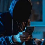 Украинцев предупредили о новой схеме с фейковыми выплатами: как не попасться мошенникам