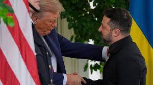 Трамп и Зеленский обменялись символическими подарками: что они подарили друг другу