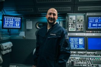 Где смотреть фильм «Ты — космос» онлайн бесплатно: дата и время показа на ТВ