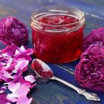 Что можно приготовить из чайной розы: ароматные рецепты для лета